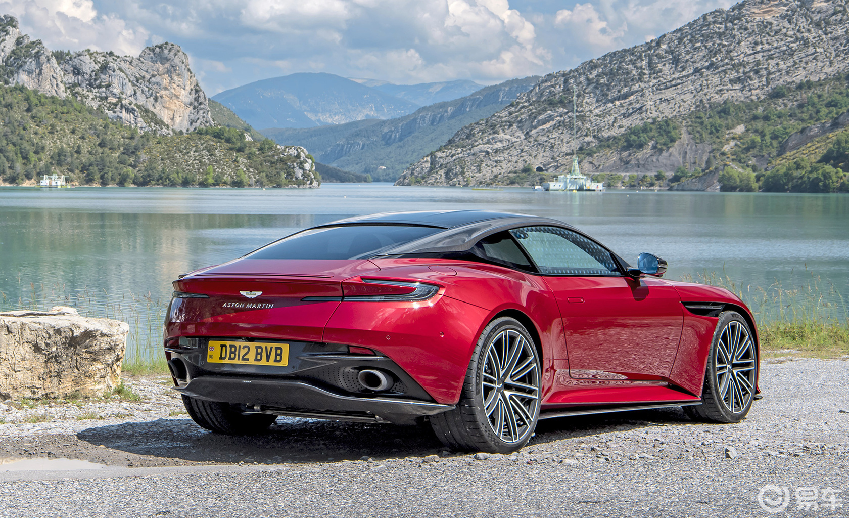 阿斯顿马丁横扫红牛车队,皮亚斯特里惊艳四座 阿斯顿马丁横扫红牛车队,皮亚斯特里惊艳四座