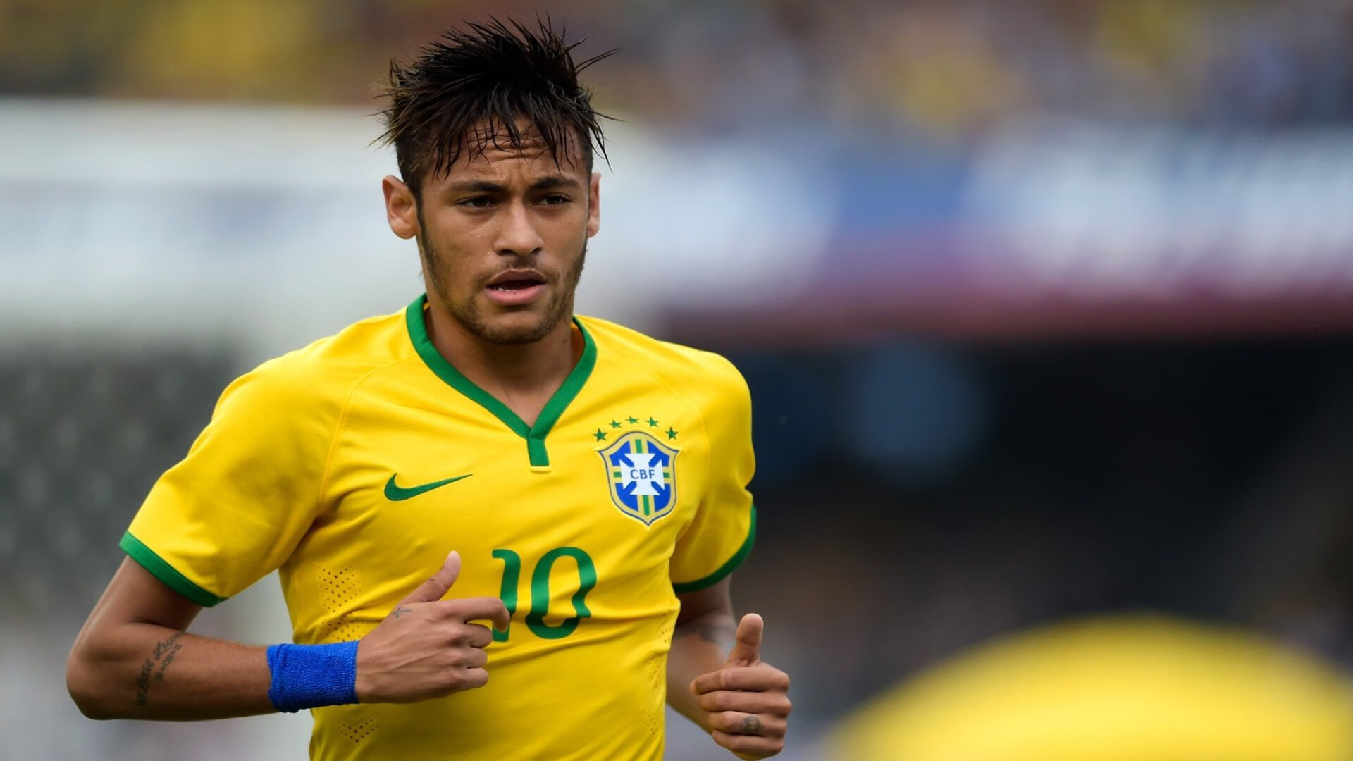 当篮球遇见赛车，哈利伯顿在F1街道赛魔术打穿湖人式接管