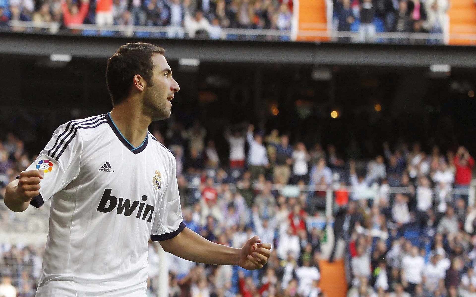 赛场双雄，NBA总决赛的窒息攻防与葡萄牙的绝境突围